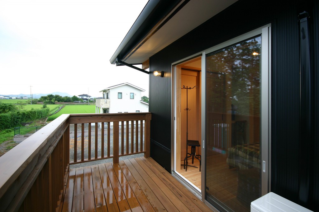 BOOOTS［ブーツ］