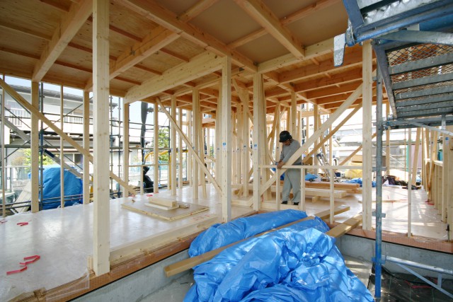 日光市千本木で屋上庭園付き住宅の建て方でした