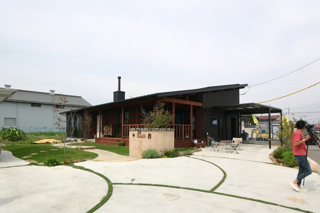 筑波山を望む平屋