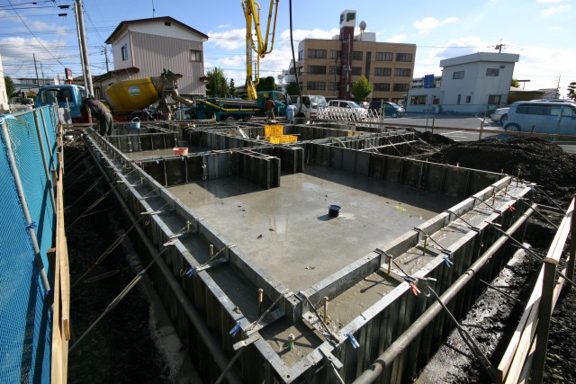 LOAFER［ローファー］建築中